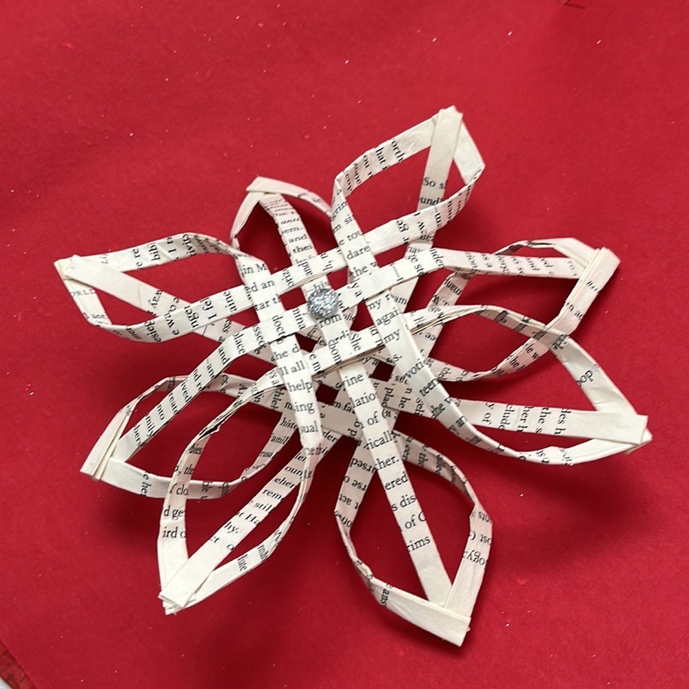 Handmade Upcycled Swedish Star Holiday Decor in Holiday Tin - Picture 4 of 7